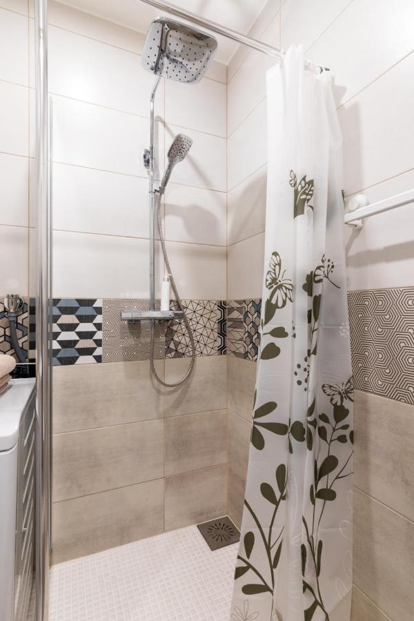 Apartament Charming 1Br In Superb Location, Free Parking & Wi-Fi Tallin Zewnętrze zdjęcie