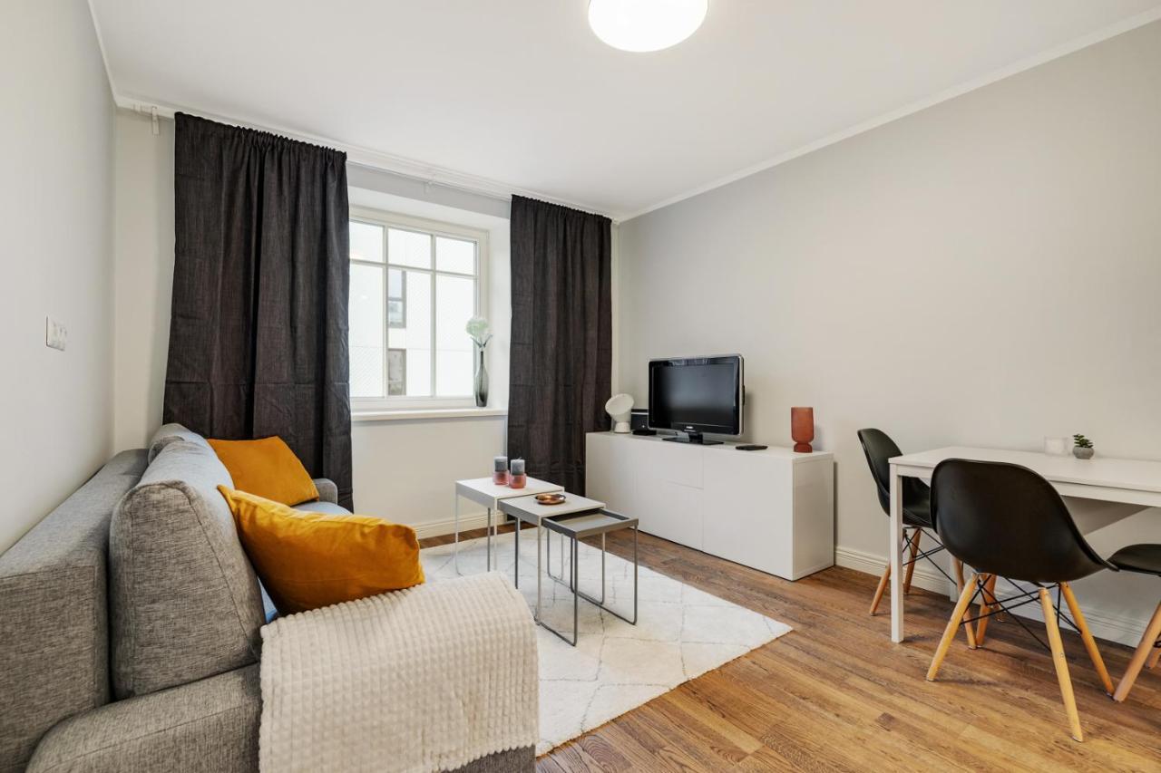 Apartament Charming 1Br In Superb Location, Free Parking & Wi-Fi Tallin Zewnętrze zdjęcie